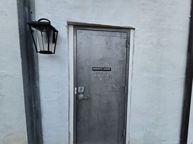 Building Photo - 94-96 Edwards Street, 2A