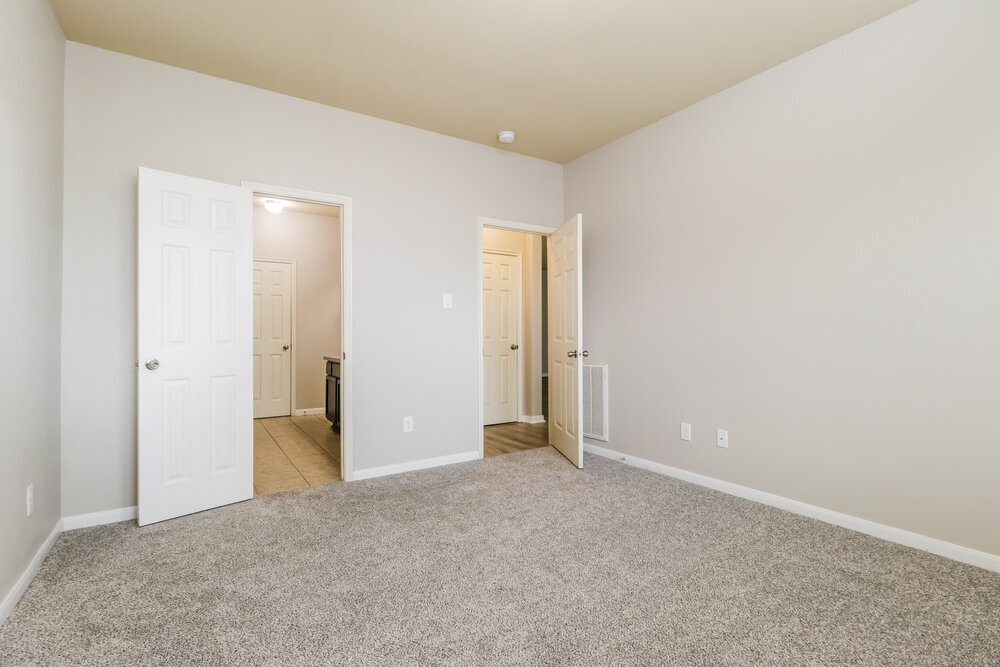 Building Photo - 13007 Echo Landing Dr