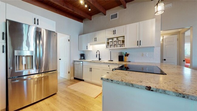 Building Photo - 7901 Boca Ciega Dr