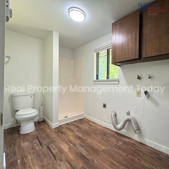 Building Photo - 8511 116 St E