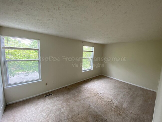 Building Photo - 4749 Hedrick Ln