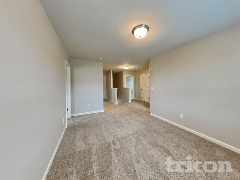 Building Photo - 108 Glacier Pt
