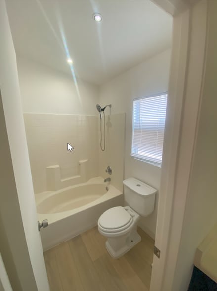 Building Photo - 5989 Trickling Descent St