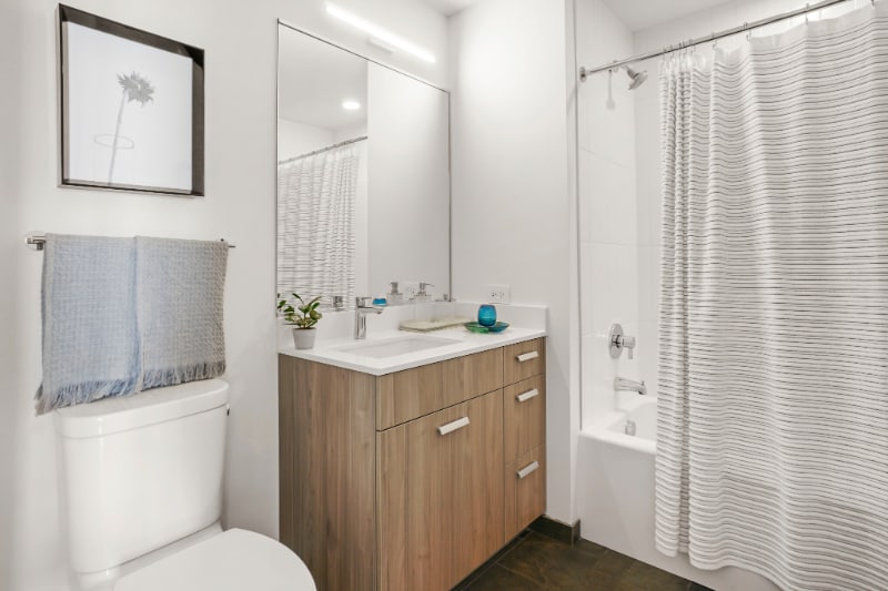 Building Photo - 489 E Randolph St