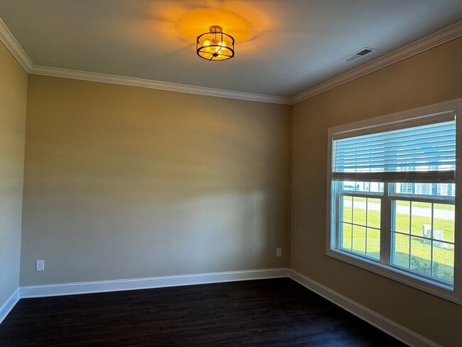Building Photo - Grand 2 story home in Bluewater Rise