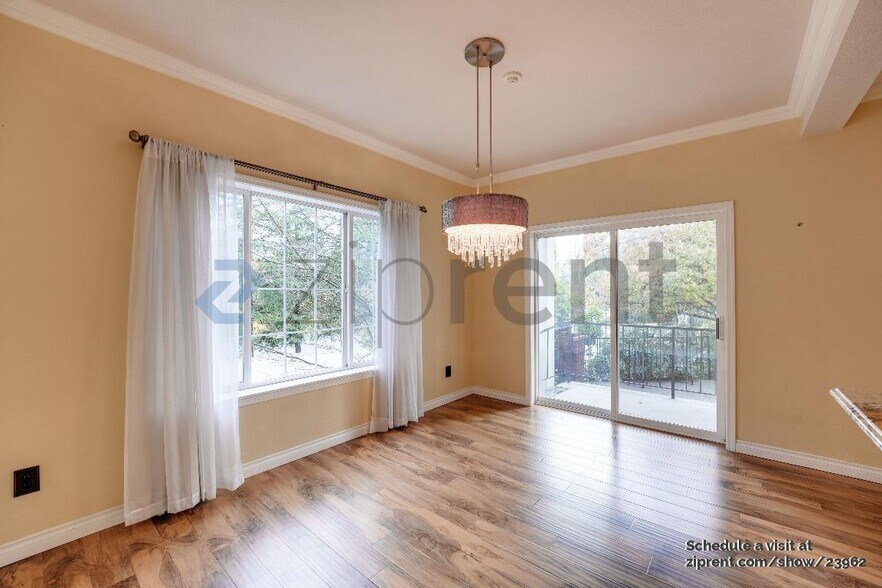 Building Photo - 10909 Avondale Rd NE