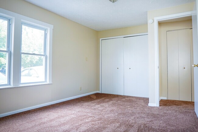 Building Photo - 435 N Water St