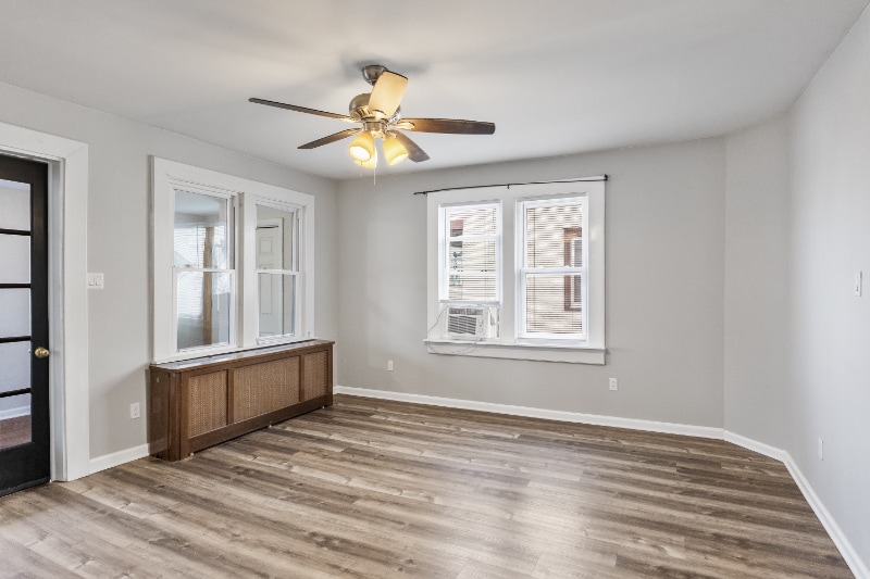 Building Photo - 106 Congress Ave