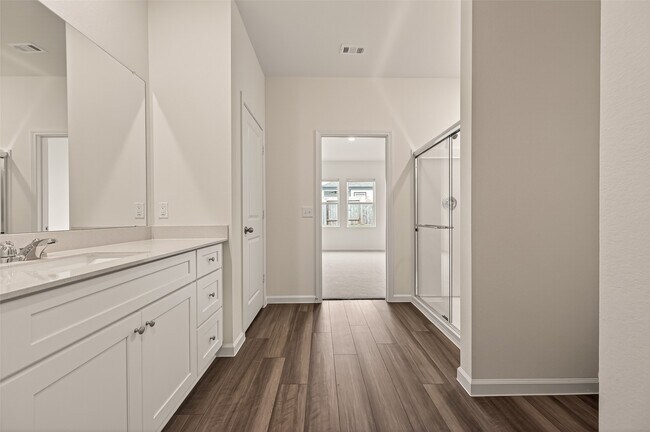 Building Photo - 31334 Gayle Prairie Oaks St