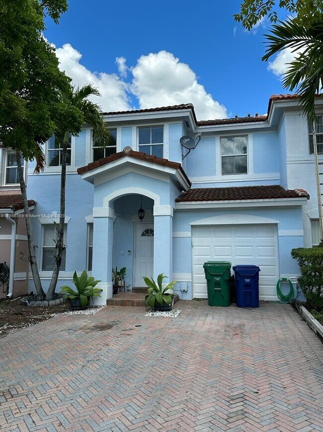 Building Photo - 4723 SW 163rd Pl