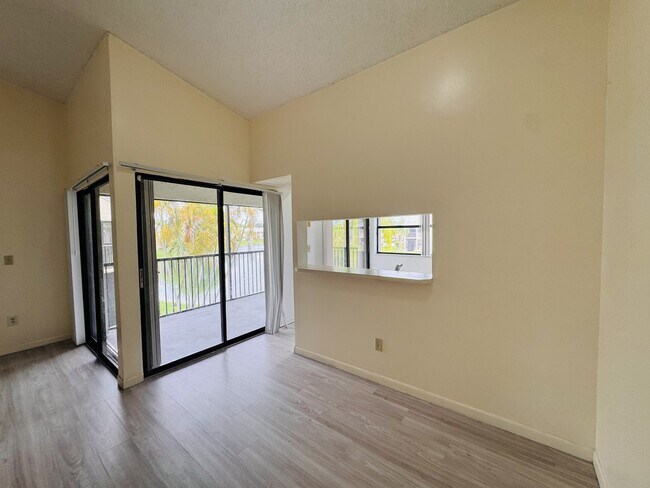 Building Photo - 1149 Independence Trail