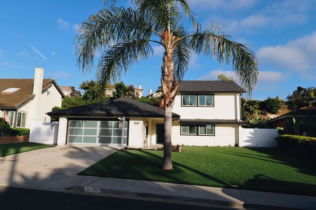 Building Photo - Beautiful 5 bdrm, 3.5 bth in Rancho La Costa