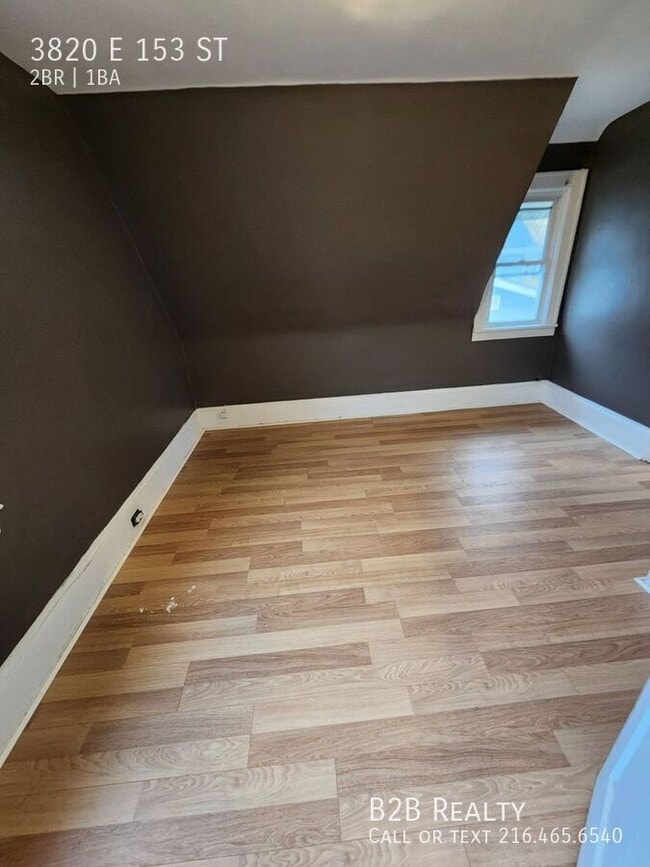 Building Photo - 3820 E 153rd St