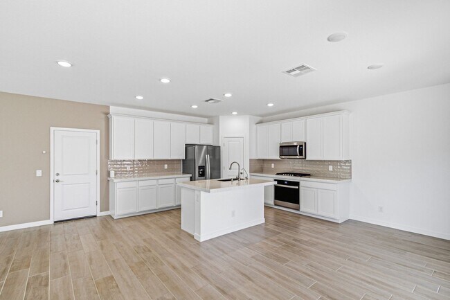 Building Photo - Spacious Southwest Las Vegas Home with Large Loft & Expansive Backyard