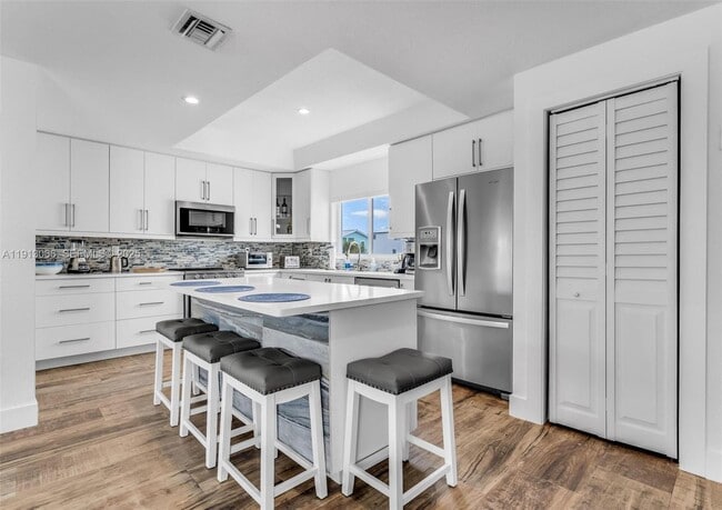 Building Photo - 94825 Overseas Hwy