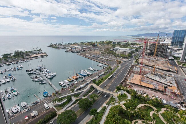 Building Photo - Victoria Place 2705 - Sophisticated 1BR