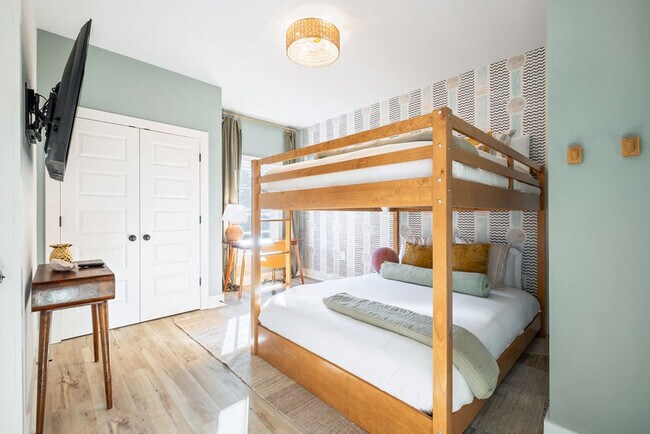 Building Photo - 19901 Charlie Claude Dr