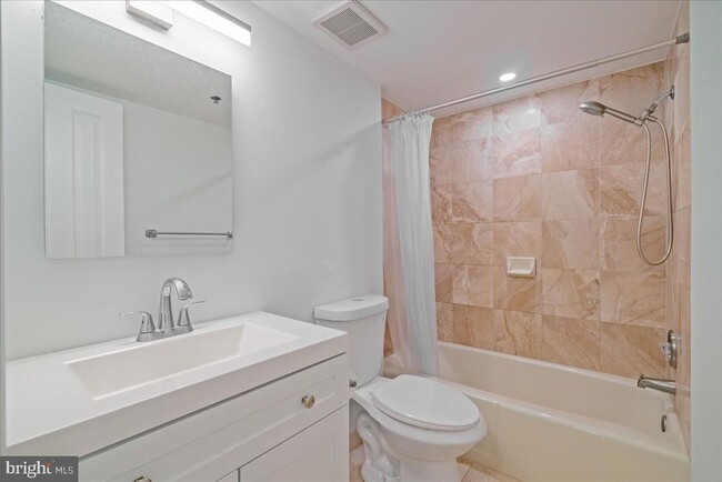 Building Photo - 601 Pennsylvania Ave NW