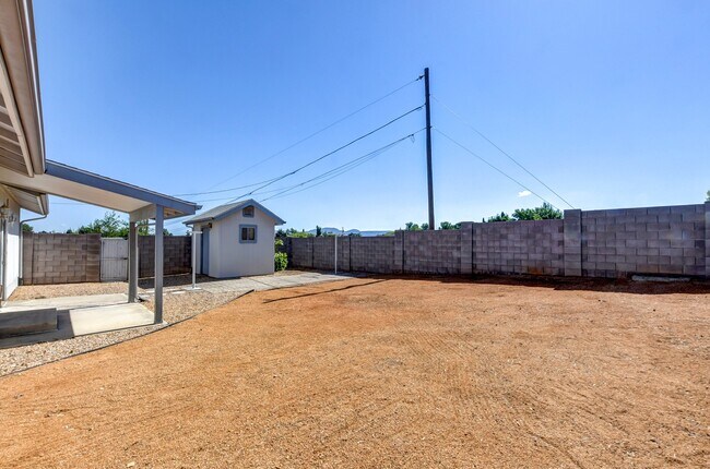 Building Photo - 4679 N Morning Star Dr