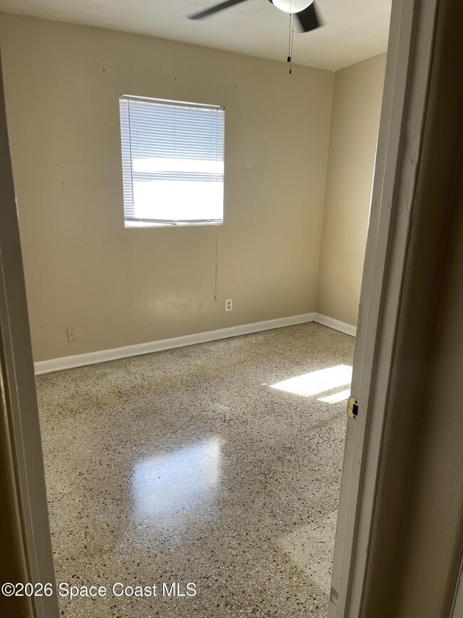 Building Photo - 1448 Virginia Dr