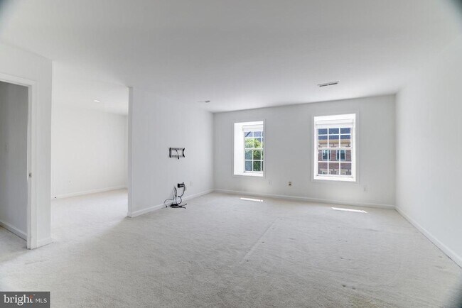 Building Photo - 1412 McLean Mews Ct