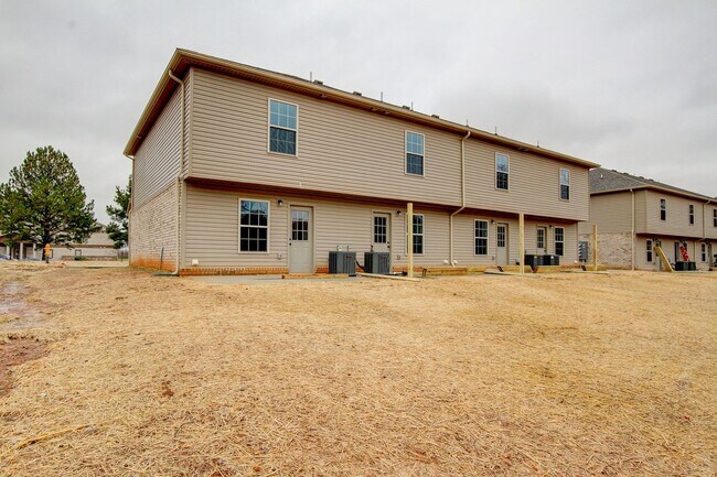 Building Photo - 234 Fairview Ln