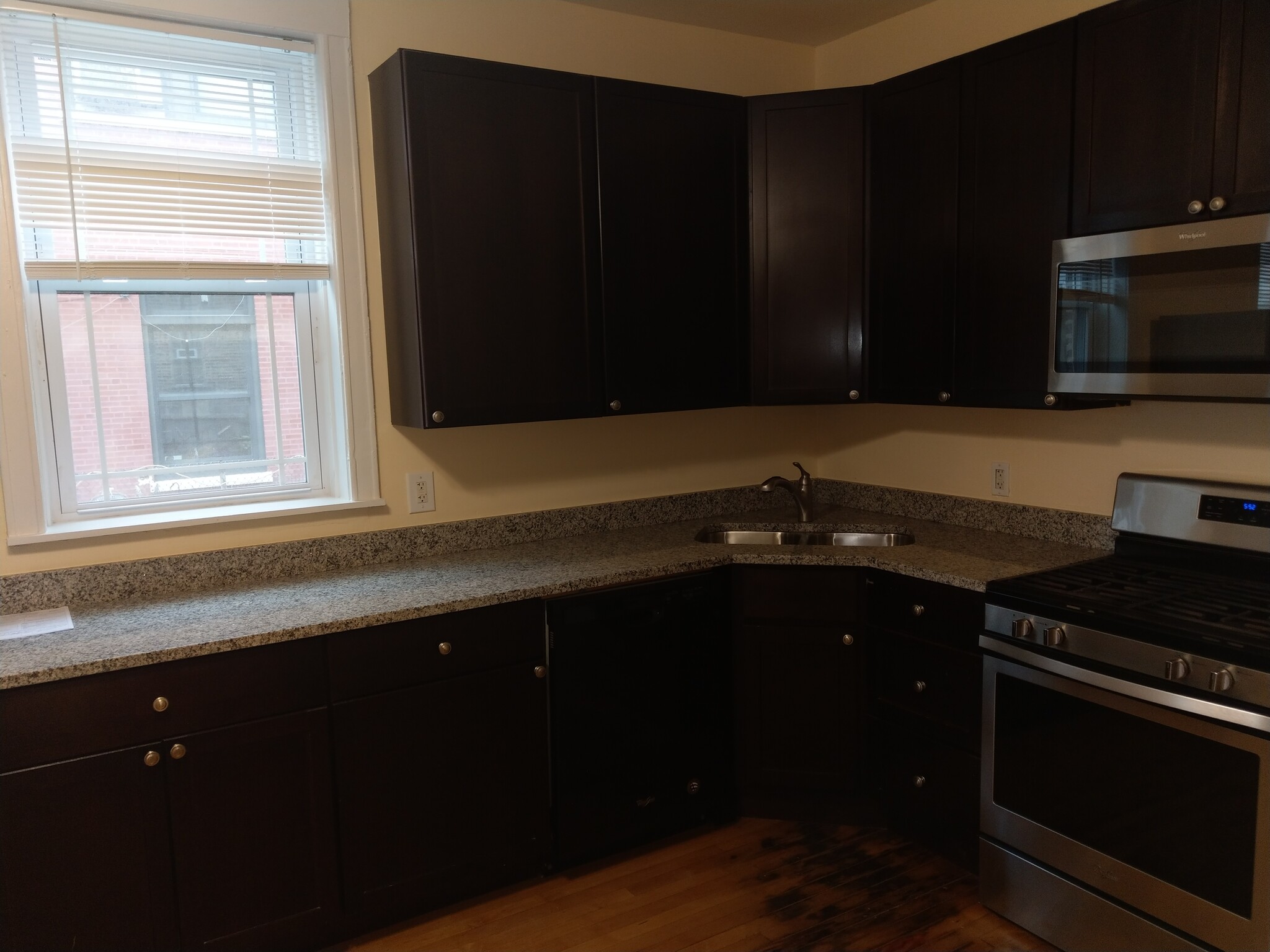 Kitchen - 3010 W 42nd St