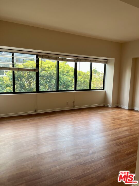 Building Photo - 10445 Wilshire Blvd