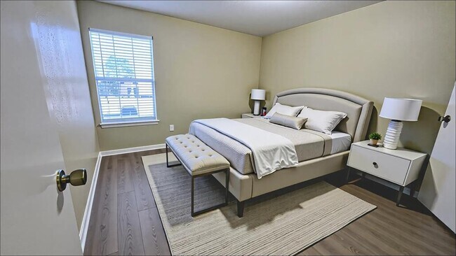 Building Photo - 7400 Bellerive Dr
