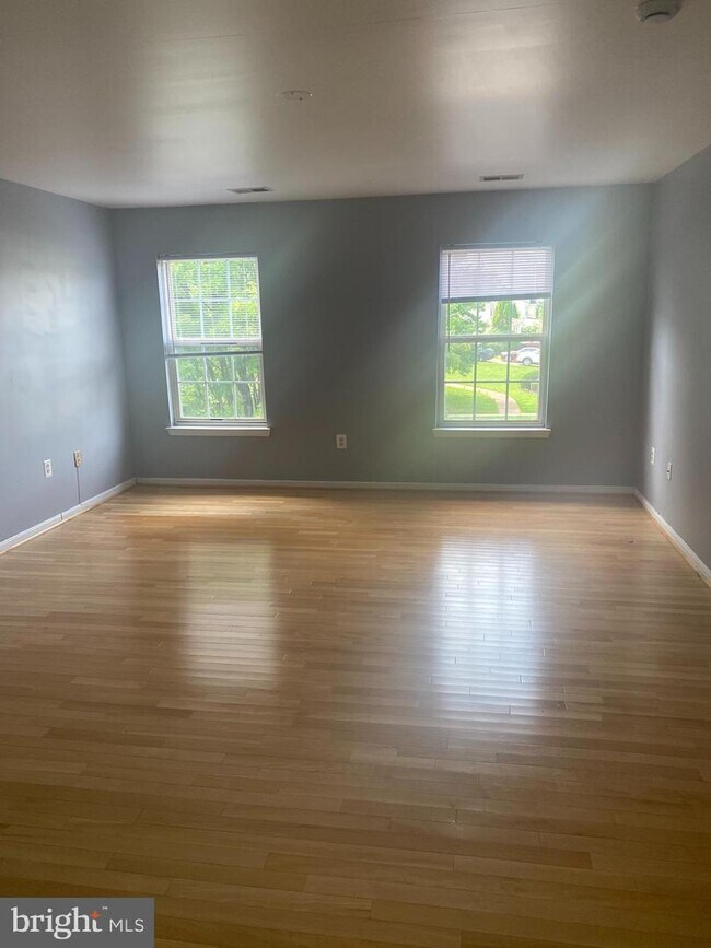 Building Photo - 12971 Queen Chapel Rd