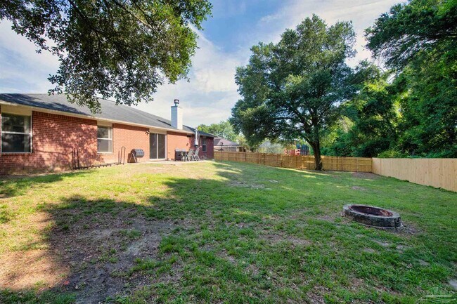 Building Photo - 1484 Longbranch Dr