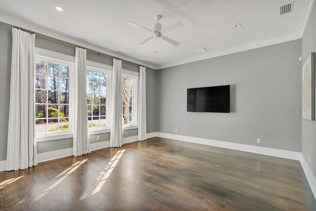 Building Photo - 69 Cypress Walk