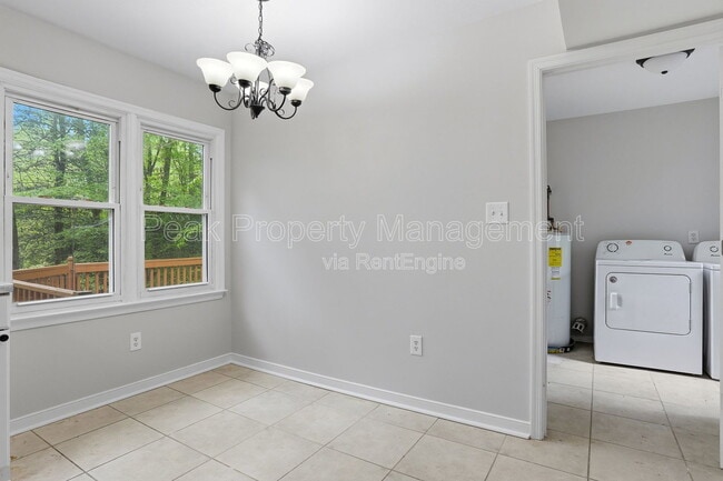 Building Photo - 2307 Providence Creek Rd