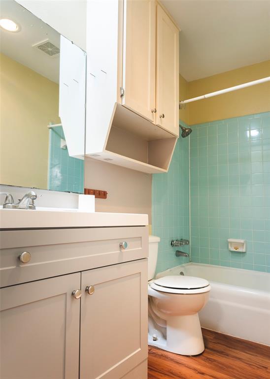 Building Photo - 8809 Dawnridge Cir