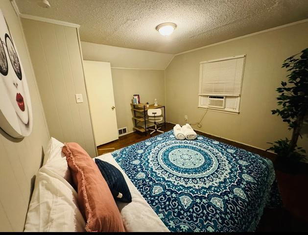 Building Photo - Near Wake Forest University 4 bedroom!