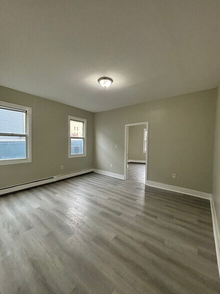 2A - 951 Clinton Ave
