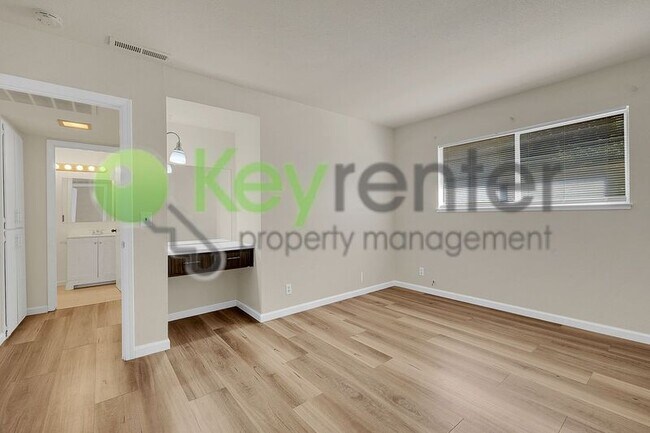 Building Photo - 2776 Kerria Way