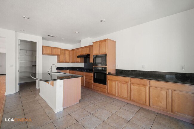 Building Photo - 5107 Via Palermo Dr