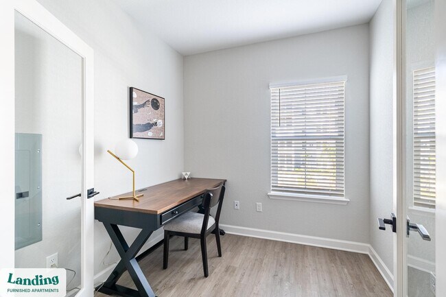 Building Photo - 84 San Filippo Dr SE