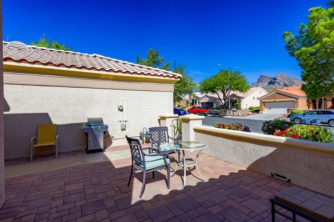 Building Photo - 55+ Age Restricted Sun City Summerlin  @ B...