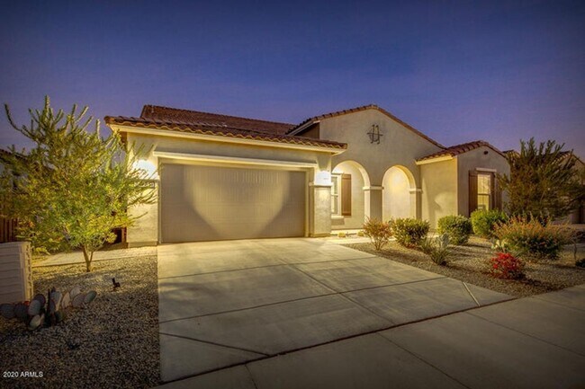 Primary Photo - Rare opportunity to lease a house of this ...