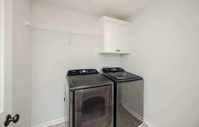 Building Photo - 5270 Copse Dr