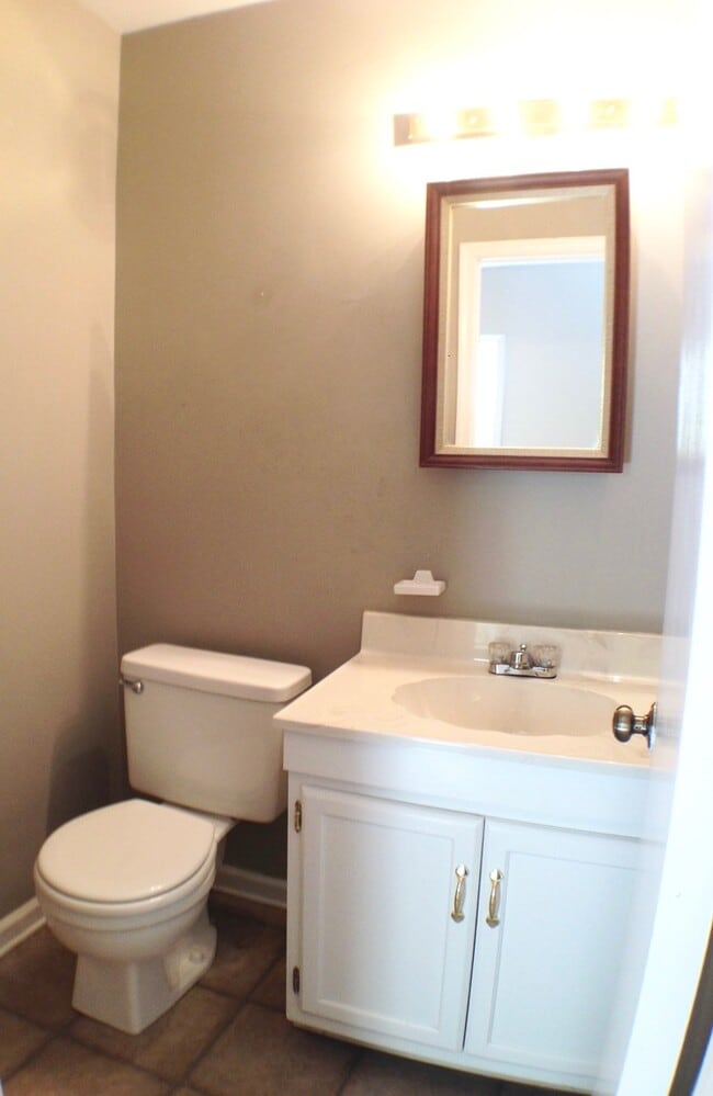 Building Photo - 5436 Chatham Lake Dr