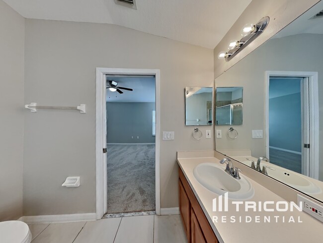 Building Photo - 15412 Shoal Haven Pl