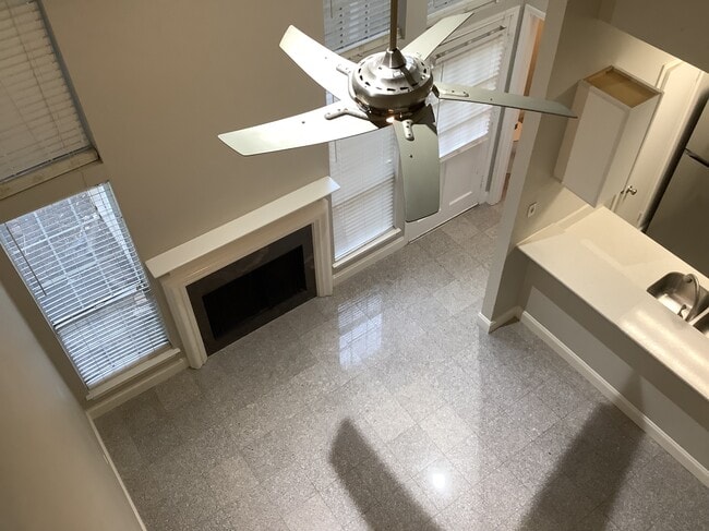 Building Photo - 6220 Bentwood Trl