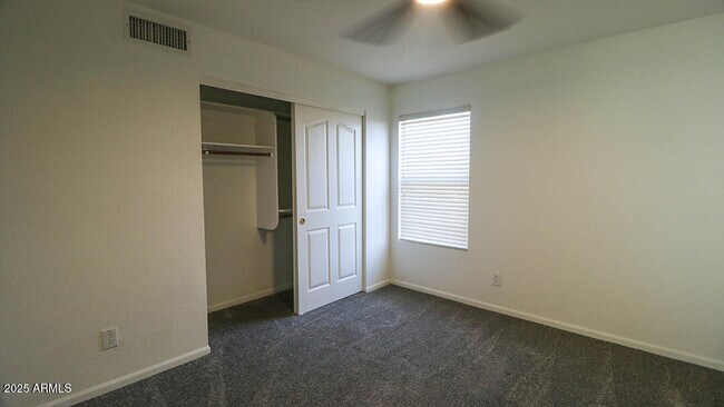 Building Photo - 7861 W Kerry Ln