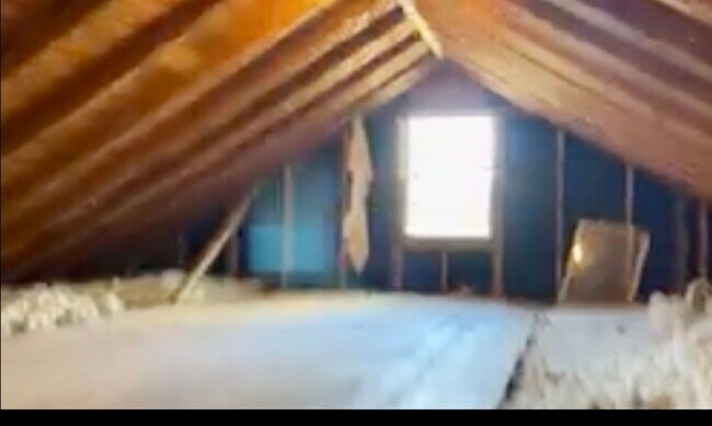 Building Photo - 155 Santa Fe Trail