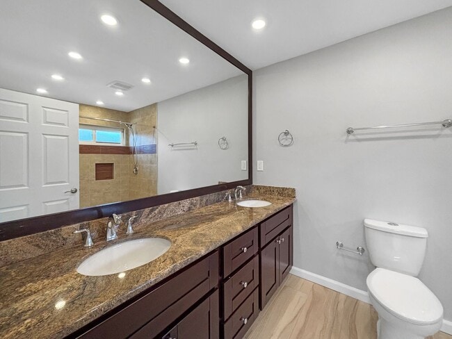 Building Photo - Beautiful 4BD/2BA House in Bay Ho W/ A/C, ...