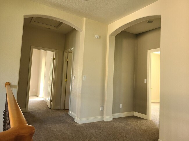Building Photo - 4 Bdrm, 3 Bath on Empire Ranch Golf Course