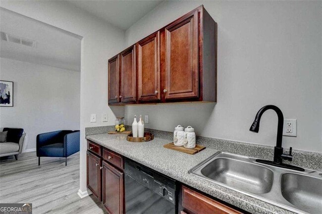 Building Photo - 4605 Blue Iris Way